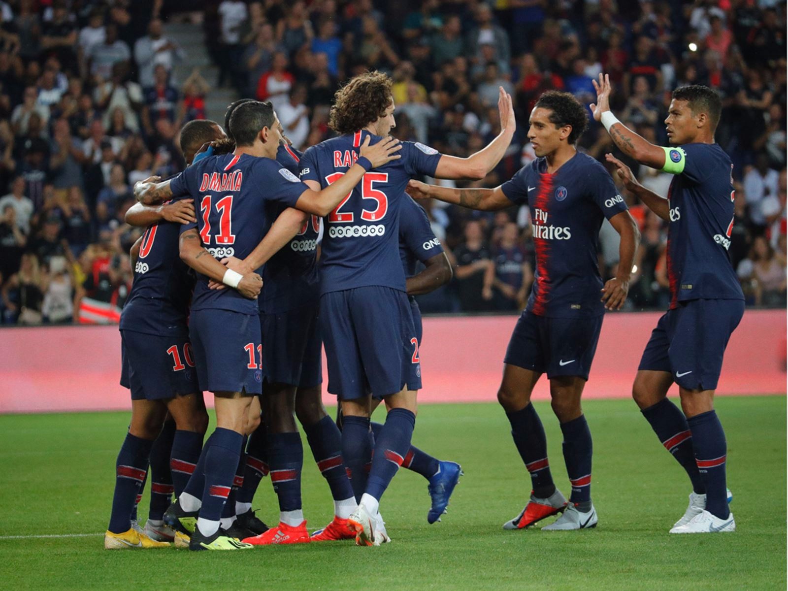 SC人造石粗料破碎机系列